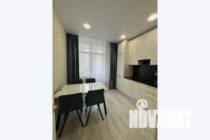 1-к квартира, посуточно, 37м2, 8/20 этаж