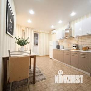 1-к квартира, посуточно, 53м2, 7/16 этаж