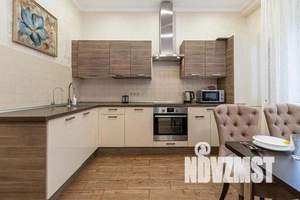 2-к квартира, посуточно, 60м2, 3/7 этаж