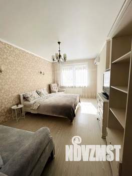 1-к квартира, посуточно, 43м2, 8/24 этаж