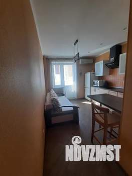 1-к квартира, посуточно, 40м2, 12/18 этаж