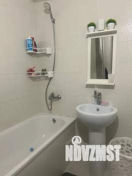 1-к квартира, посуточно, 38м2, 17/17 этаж