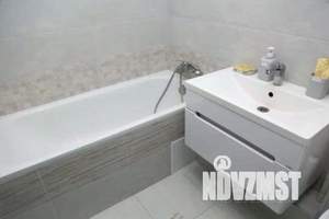 1-к квартира, посуточно, 47м2, 18/25 этаж