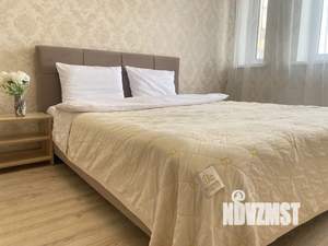 1-к квартира, посуточно, 42м2, 3/20 этаж