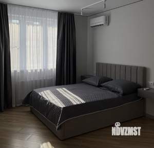 1-к квартира, посуточно, 35м2, 18/21 этаж