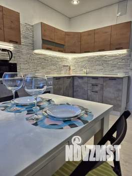 Студия квартира, посуточно, 35м2, 1/16 этаж