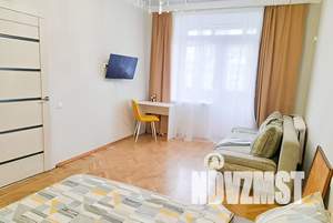 1-к квартира, посуточно, 38м2, 4/4 этаж