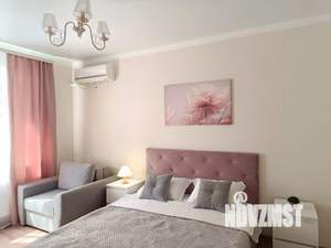 1-к квартира, посуточно, 60м2, 1/1 этаж