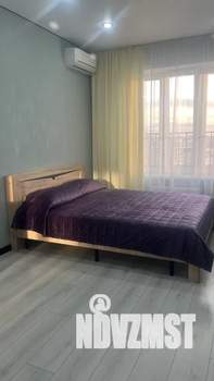 1-к квартира, посуточно, 38м2, 18/22 этаж