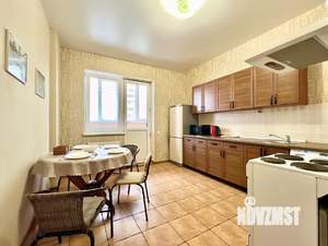 1-к квартира, посуточно, 42м2, 1/1 этаж