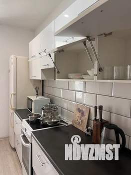 2-к квартира, посуточно, 65м2, 2/18 этаж
