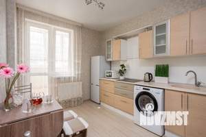 1-к квартира, посуточно, 40м2, 13/19 этаж