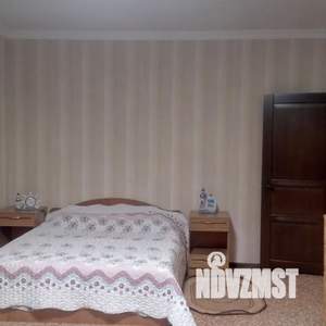 1-к квартира, посуточно, 45м2, 4/9 этаж