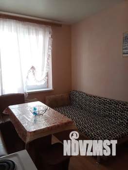 Студия квартира, посуточно, 38м2, 2/5 этаж