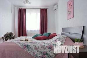 1-к квартира, посуточно, 44м2, 1/22 этаж