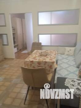 Студия квартира, посуточно, 34м2, 1/4 этаж