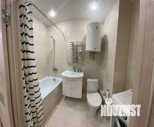 Студия квартира, посуточно, 28м2, 4/18 этаж