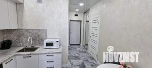 1-к квартира, посуточно, 40м2, 6/18 этаж