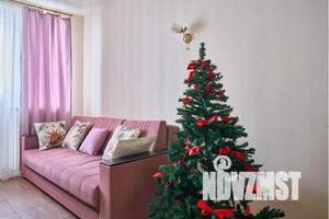 1-к квартира, посуточно, 44м2, 18/18 этаж