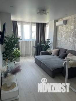 Студия квартира, посуточно, 28м2, 15/24 этаж