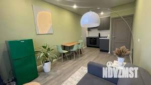 1-к квартира, посуточно, 38м2, 13/19 этаж