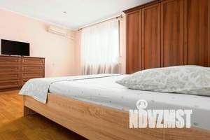 1-к квартира, посуточно, 46м2, 7/10 этаж