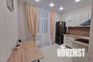 1-к квартира, посуточно, 35м2, 6/24 этаж