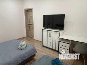 1-к квартира, посуточно, 42м2, 1/1 этаж