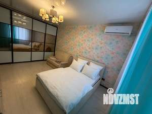 1-к квартира, посуточно, 39м2, 9/16 этаж