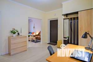 2-к квартира, посуточно, 77м2, 1/16 этаж