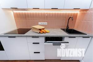 1-к квартира, посуточно, 40м2, 18/22 этаж