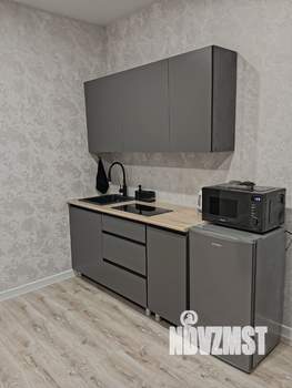 Студия квартира, посуточно, 40м2, 3/18 этаж