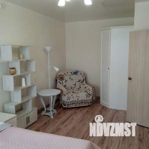 1-к квартира, посуточно, 40м2, 1/16 этаж