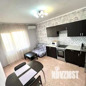 1-к квартира, посуточно, 43м2, 6/18 этаж