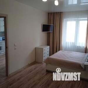 1-к квартира, посуточно, 40м2, 1/16 этаж