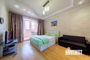 1-к квартира, посуточно, 40м2, 11/16 этаж