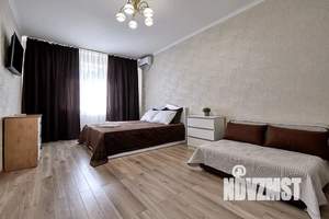 1-к квартира, посуточно, 35м2, 2/18 этаж