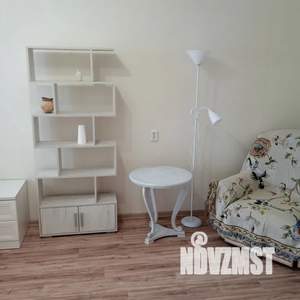 1-к квартира, посуточно, 40м2, 1/16 этаж