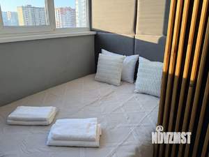 Студия квартира, посуточно, 40м2, 11/21 этаж