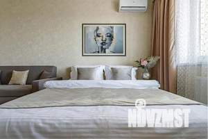 1-к квартира, посуточно, 40м2, 9/16 этаж