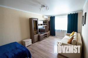 1-к квартира, посуточно, 40м2, 15/16 этаж