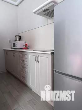 Студия квартира, посуточно, 30м2, 10/18 этаж