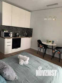 Студия квартира, посуточно, 29м2, 10/18 этаж