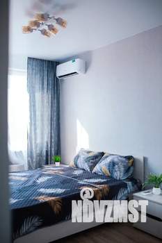 1-к квартира, посуточно, 39м2, 11/16 этаж