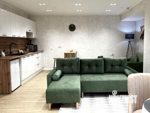2-к квартира, посуточно, 47м2, 1/1 этаж