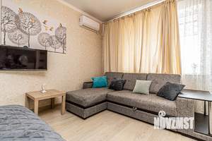 Студия квартира, посуточно, 35м2, 3/6 этаж