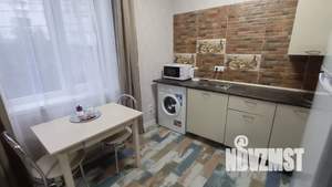 Студия квартира, посуточно, 30м2, 1/3 этаж