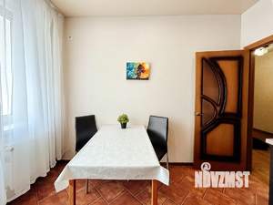 1-к квартира, посуточно, 42м2, 1/1 этаж