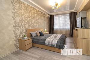 1-к квартира, посуточно, 42м2, 3/20 этаж