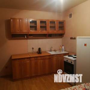 Студия квартира, посуточно, 38м2, 2/5 этаж